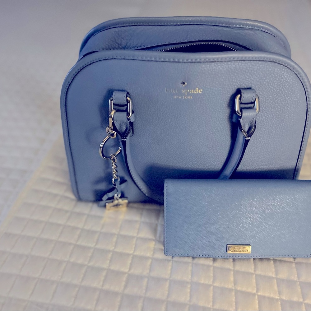 Beautiful Kate Spade, wallet and key fob!